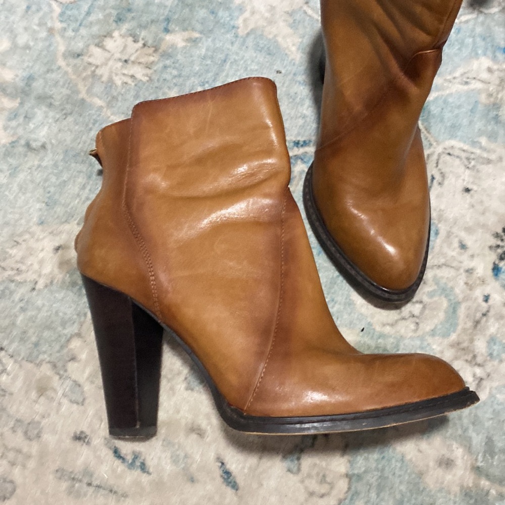Zaraz size 9.5 /EU 41